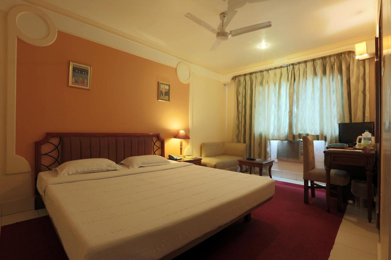 Hotel The Manor - A Boutique Hotel Jorhāt 外观 照片