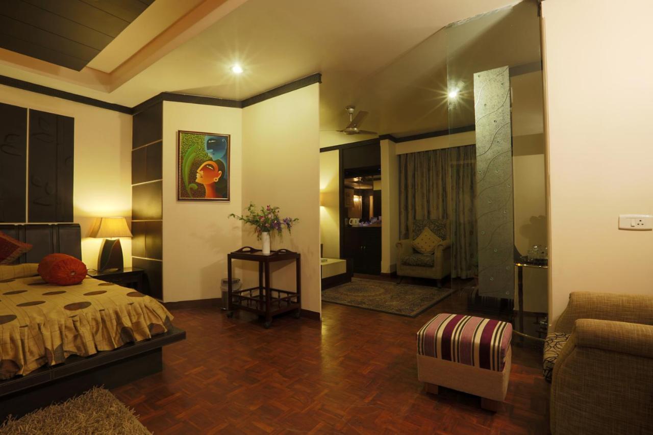 Hotel The Manor - A Boutique Hotel Jorhāt 外观 照片